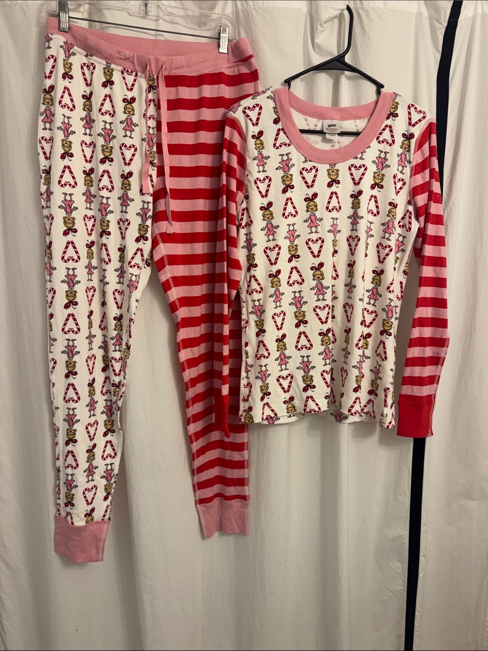 Hanna Anderson The Grinch Two-Piece Heart & Stripe Pajama Set - Pink & Red large
